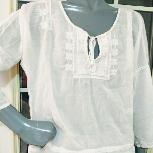 American Eagle Outfitters Tops - American Eagle Embroidered Peasant Top!